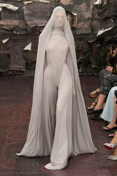 Look 39